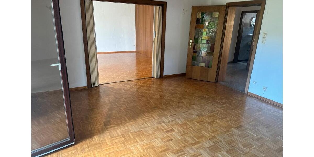 Einfamilienhaus Langenhagen Brink - 8 Zimmer, 168 m&sup2;, 2.600&euro; | Angebot:25422934