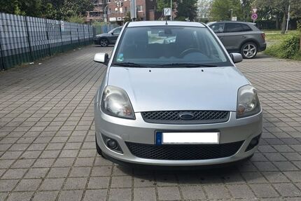 Ford Fiesta 91.000 km 2.500 &euro; Hannover 30519