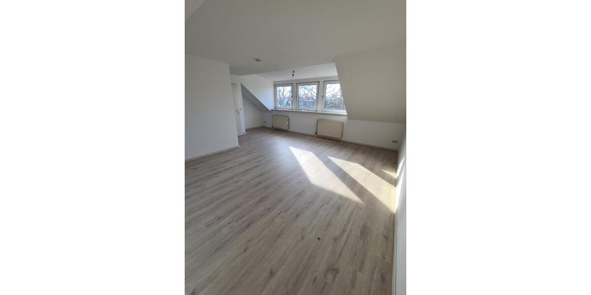 Dachgeschoßwohnung Hannover Ricklingen - 3 Zimmer, 70 m&sup2;, 219.000&euro; | Angebot:25641394