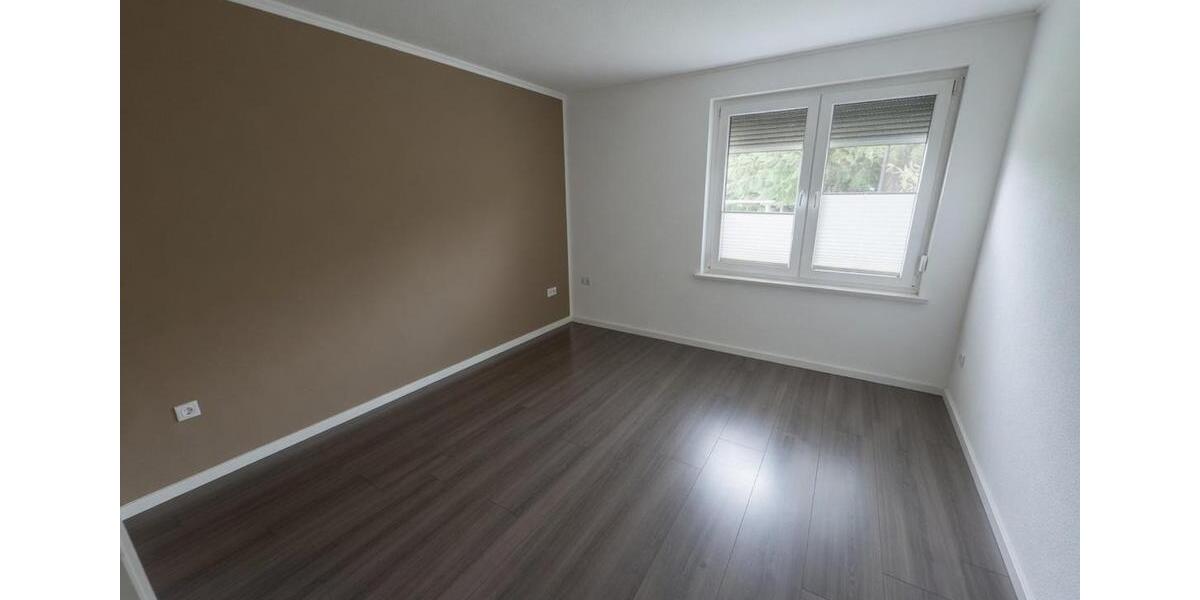 Erdgeschoßwohnung Hildesheim Himmelsthür - 4 Zimmer, 85 m&sup2;, 920&euro; | Angebot:26561485