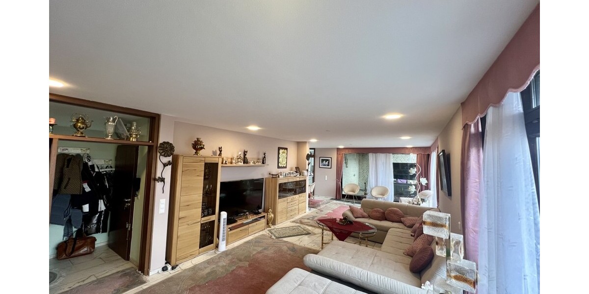 REDUZIERT! Saniertes Penthouse in Laatzen – 3-Zimmer-Traumwohnung mit Balkon & Fahrstuhl! 3 zimmer