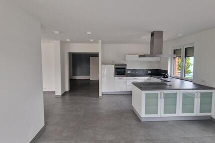 Exkl 3 Zi.Whg (saniert) m.Wintergarten&gr.Terrasse in OsterwaldUE zimmer