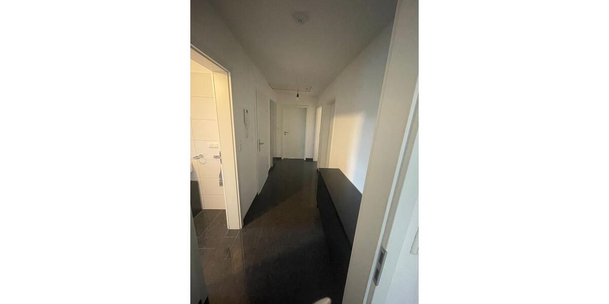 Dachgeschoßwohnung Hannover Herrenhausen-Stöcken - 4 Zimmer, 100 m&sup2;, 950&euro; | Angebot:26279030