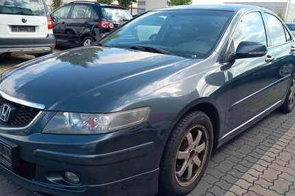 Honda Accord 178.818 km 1.600 &euro; Hannover 30179