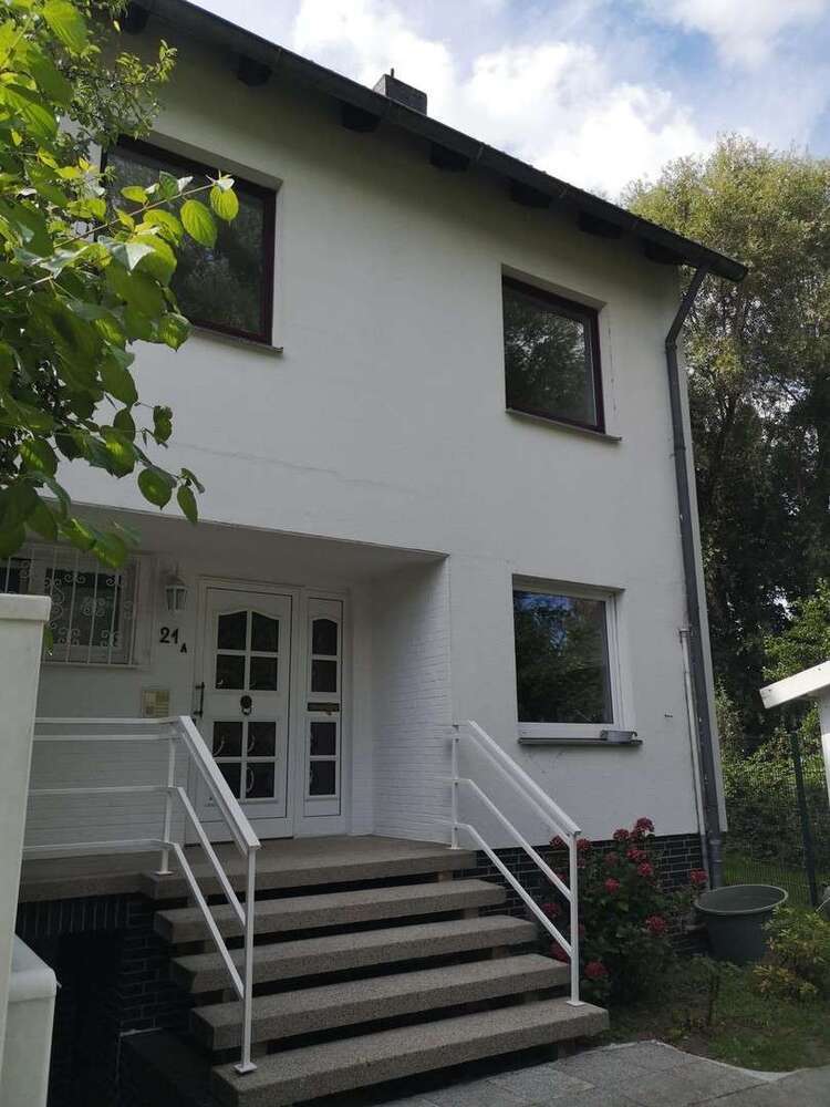 Haus zum Mieten in Hannover-Ledeburg 1.900 € 180 m²