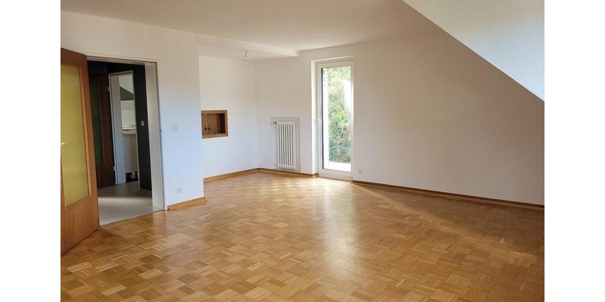 Dachgeschoßwohnung Langenhagen Engelbostel - 4 Zimmer, 88 m&sup2;, 800&euro; | Angebot:26618650