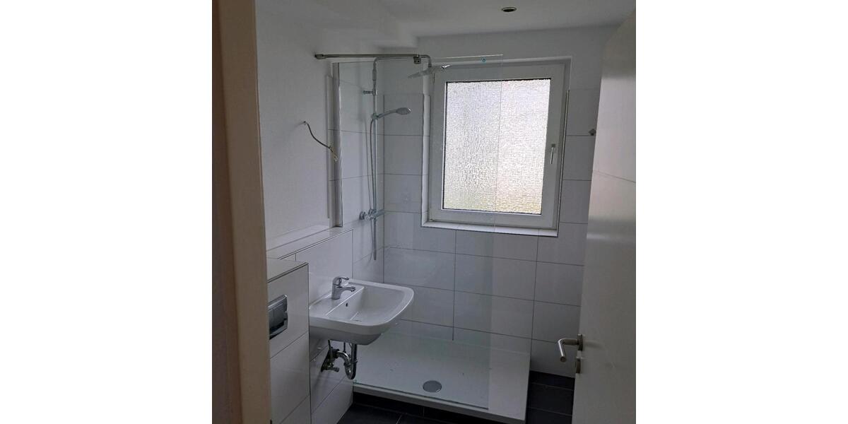 Erdgeschoßwohnung Garbsen - 3 Zimmer, 70 m&sup2;, 833&euro; | Angebot:26089525
