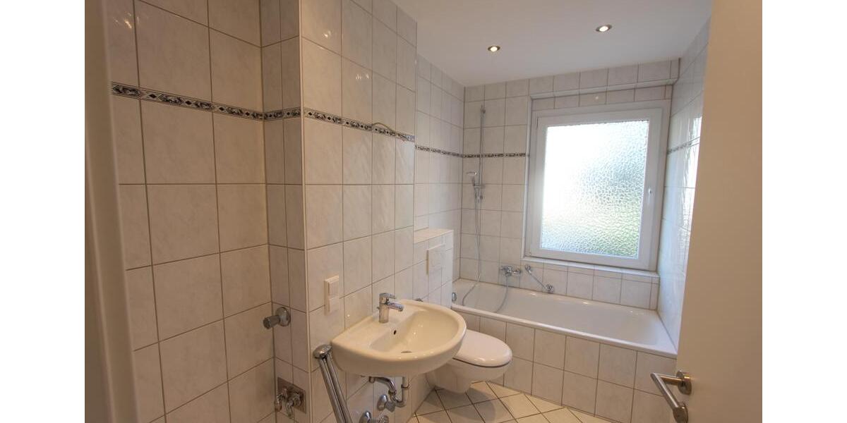 Erdgeschoßwohnung Lehrte - 4 Zimmer, 91 m&sup2;, 769&euro; | Angebot:26283534