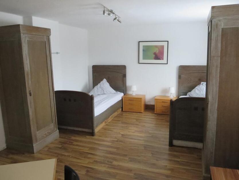 2 Zimmer Wohnung 49 m² Ruhige Lage zimmer