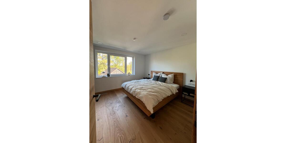 Dachgeschoßwohnung Isernhagen - 2.5 Zimmer, 84 m&sup2;, 1.598&euro; | Angebot:26255399