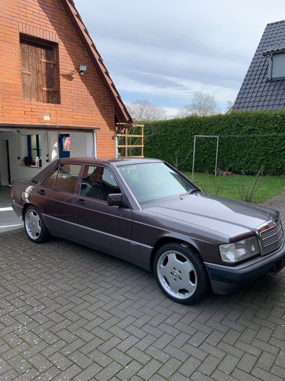 Mercedes-Benz 190 231.680 km 14.990 € Lehrte 31275