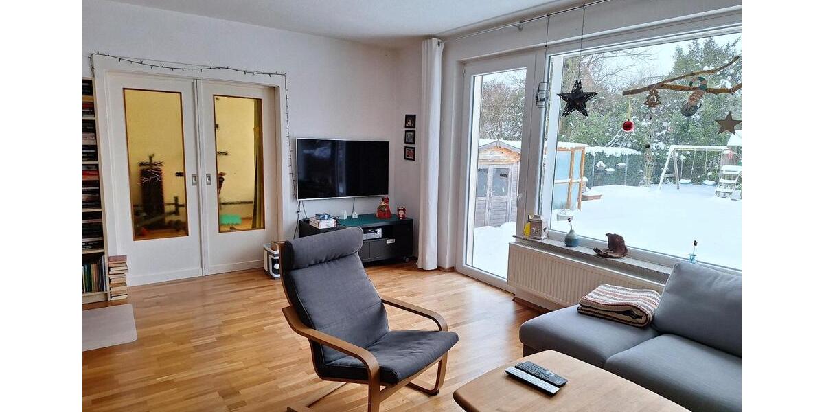 Moderne 4-Zimmer Wohnung mit großem Garten 4 zimmer