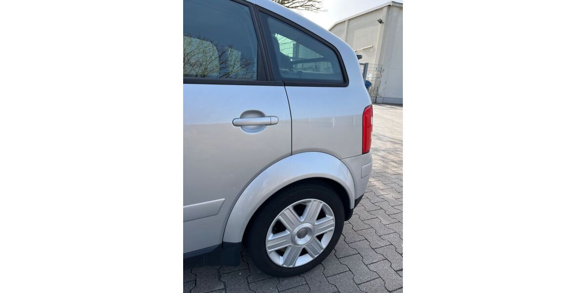 Audi A2 141.000 km 3.990 &euro; Hildesheim 31137