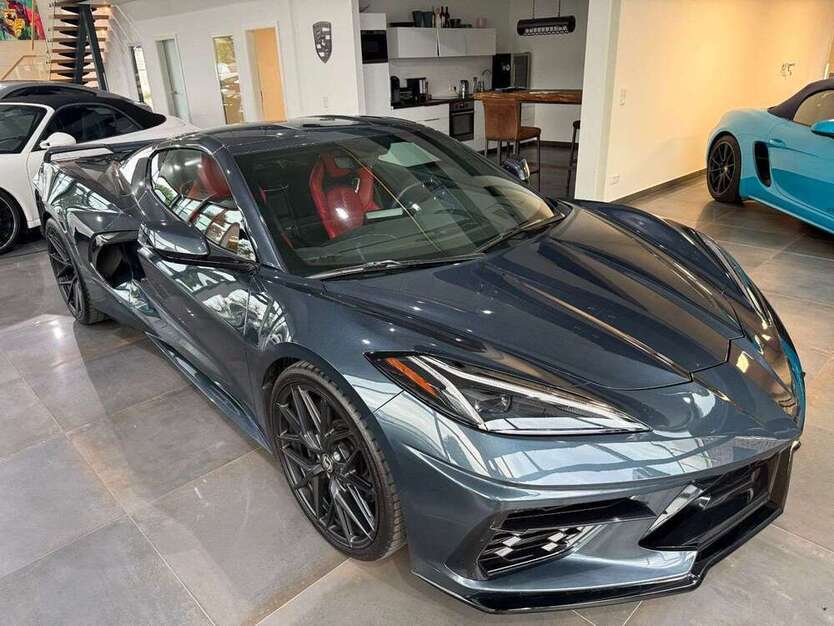 C8