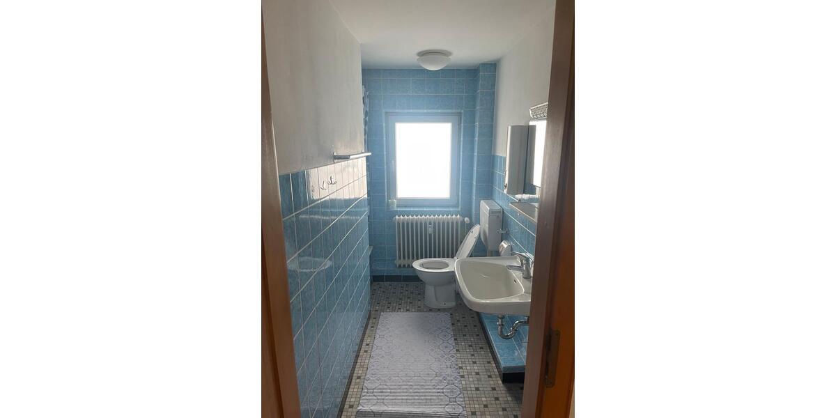 Dachgeschoßwohnung Lehrte - 3 Zimmer, 75 m&sup2;, 700&euro; | Angebot:24463959