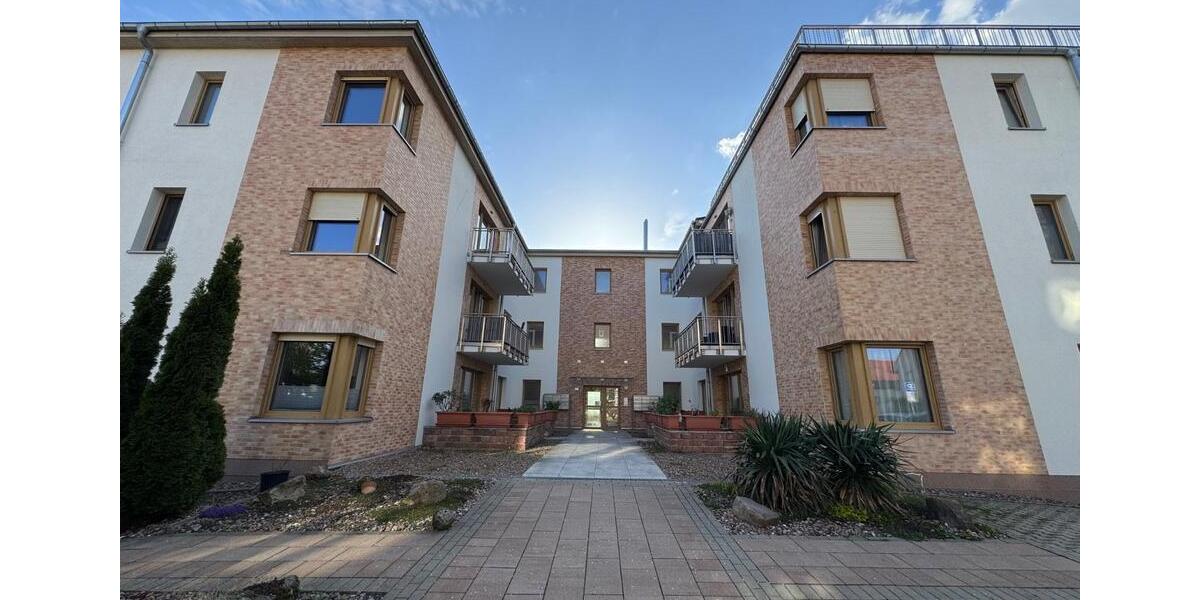 Erdgeschoßwohnung Garbsen Berenbostel - 3 Zimmer, 88 m&sup2;, 1.100&euro; | Angebot:26214810