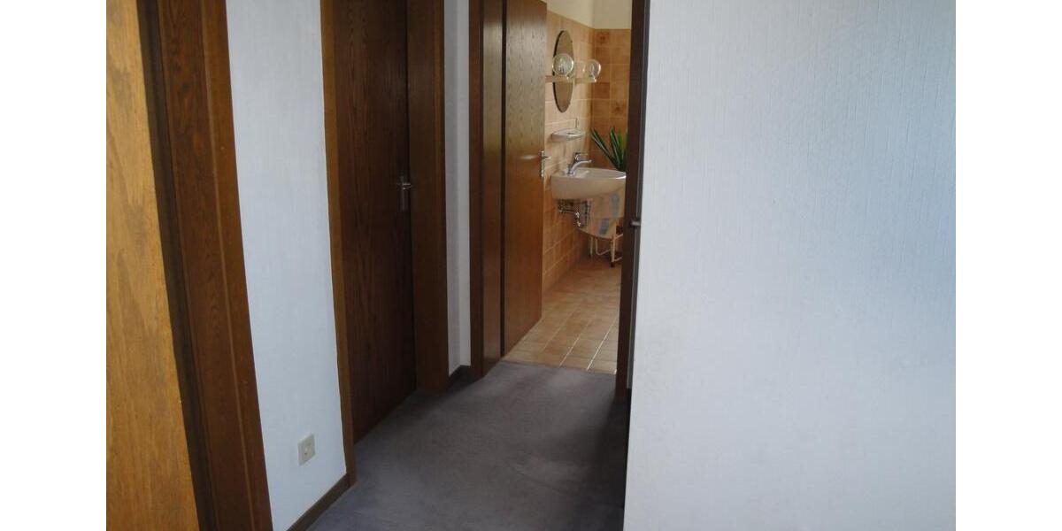 Dachgeschoßwohnung Barsinghausen - 3 Zimmer, 74 m&sup2;, 600&euro; | Angebot:26602535