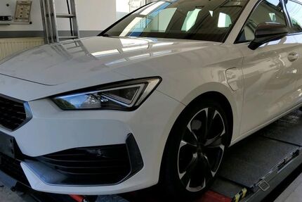 Cupra Leon 49.000 km 22.900 € Peine 31226