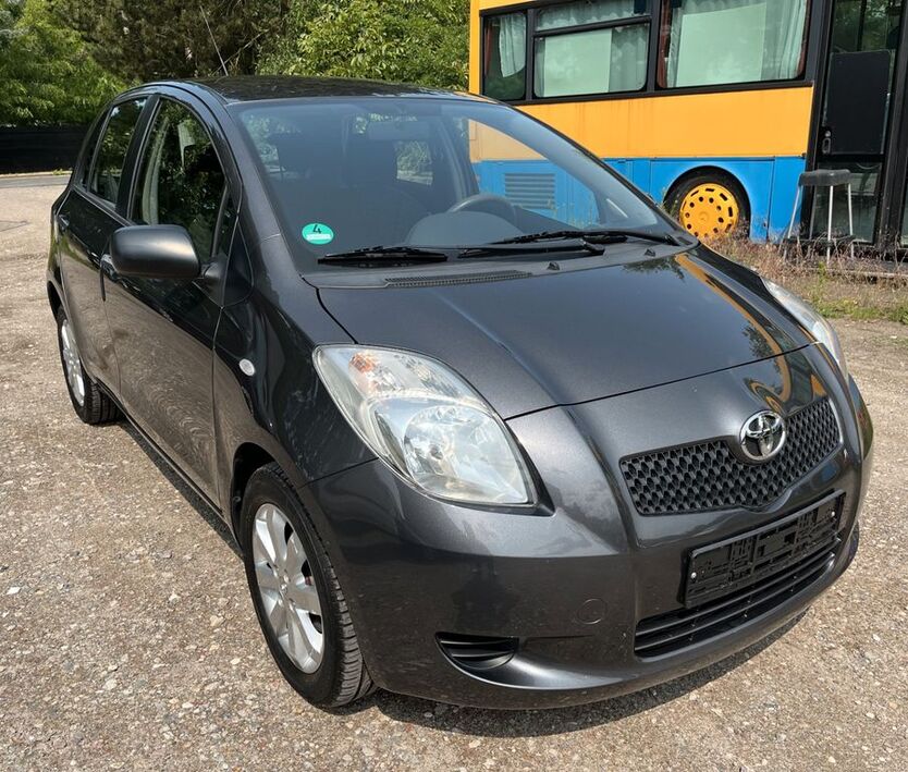 Yaris