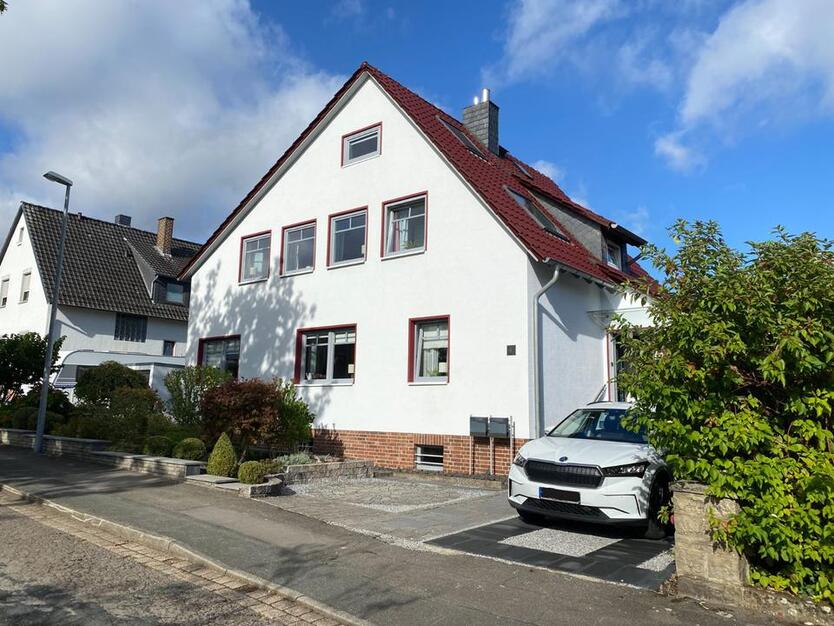 Modernisiertes Zweifamilienhaus in ruhiger Lage! von Privat