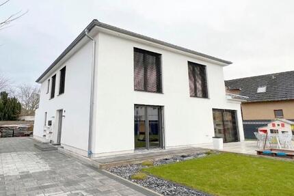 Haus Langenhagen Engelbostel - 5 Zimmer, 180 m&sup2;, 859.000&euro; | Angebot:26718172