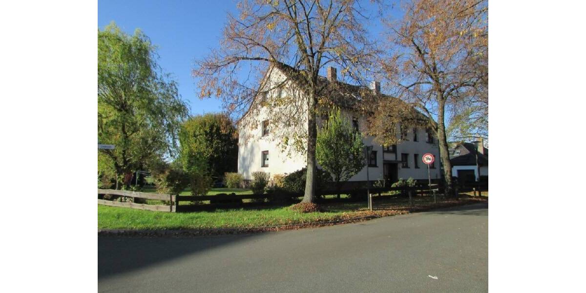 ANGEBOT 1: SELBSTNUTZUNG AB 122025: DG-WOHNUNG IN LANGENHAGEN-KALTENWEIDE ... 4 zimmer