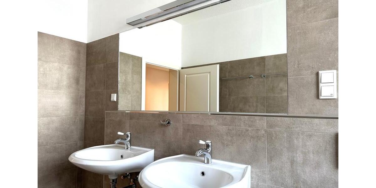 Etagenwohnung Hannover Linden-Limmer - 4 Zimmer, 100 m&sup2;, 1.350&euro; | Angebot:26382276
