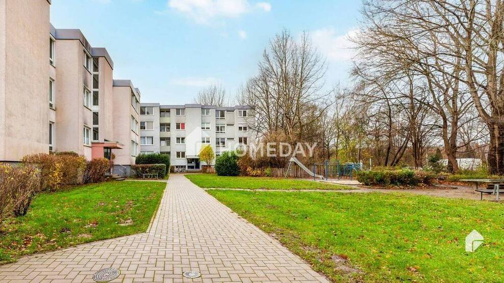 Geräumige 4-Zimmer-Wohnung mit Loggia in zentraler Lage von Sarstedt