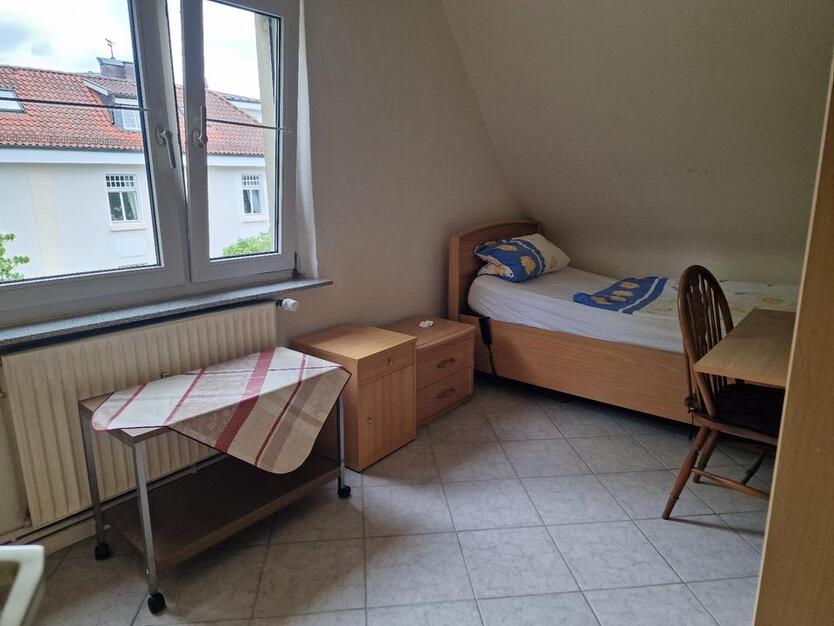 1 Zimmer in einer WG