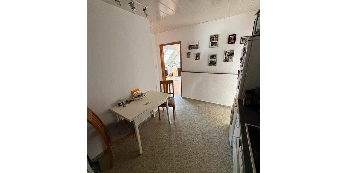 Dachgeschoßwohnung Langenhagen - 2.5 Zimmer, 60 m&sup2;, 850&euro; | Angebot:26534844