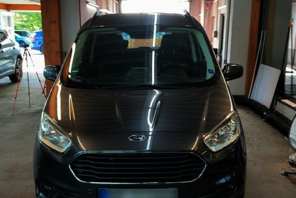 Ford Tourneo Courier 129.000 km 8.490 &euro; HANNOVER 30177