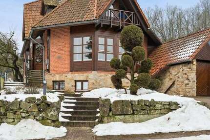 Haus Barsinghausen - 11 Zimmer, 250 m&sup2;, 950.000&euro; | Angebot:25214246