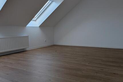 Moderne 3 Zimmer im Dachgeschoss 3 zimmer