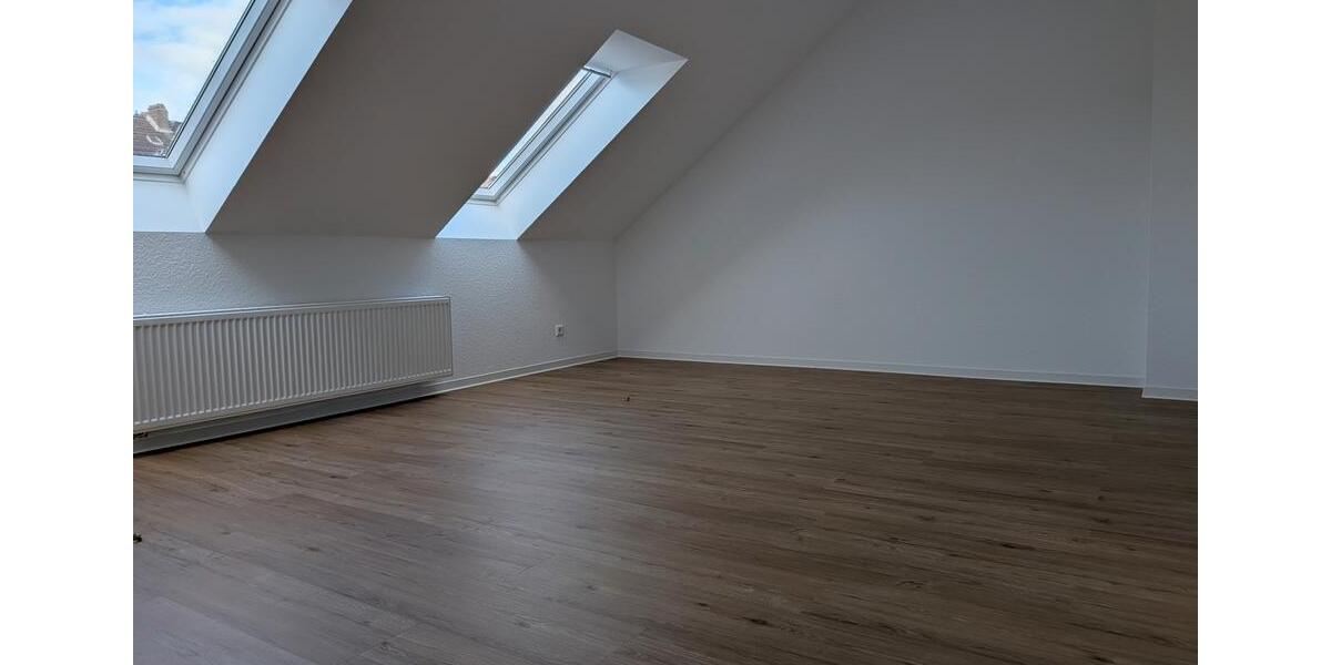 Moderne 3 Zimmer im Dachgeschoss 3 zimmer