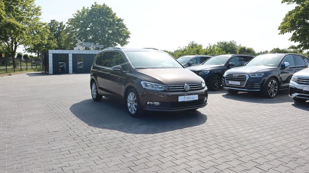 VW Touran 140.380 km 18.900 € Hannover 30457