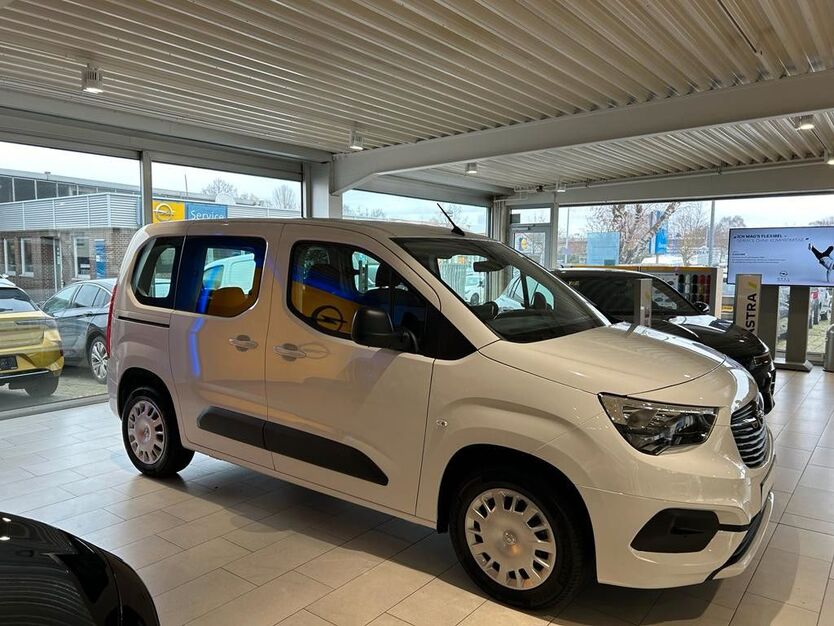Opel Combo Life 50 km 29.690 € Garbsen 30823