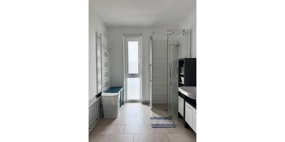 Etagenwohnung Laatzen - 3 Zimmer, 105 m&sup2;, 1.620&euro; | Angebot:26263289