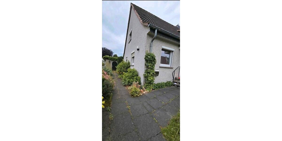 Doppelhaushälfte Langenhagen - 3 Zimmer, 100 m&sup2;, 325.000&euro; | Angebot:26234427