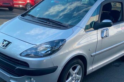 Peugeot 1007 134.000 km 2.500 &euro; Hannover 30179