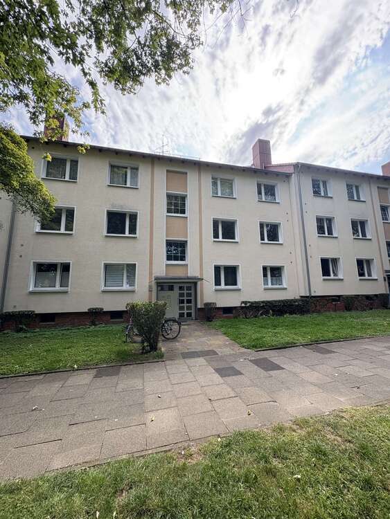 Wohnung zum Mieten in Hannover 350 € 29.51 m²