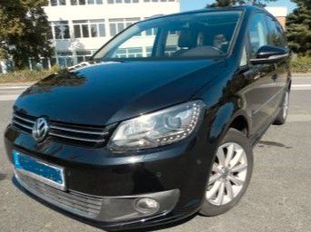 VW Touran 121.000 km 10.900 &euro; Elze 31008