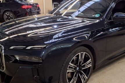 BMW 740 7.014 km 96.290 &euro; Hildesheim 31137