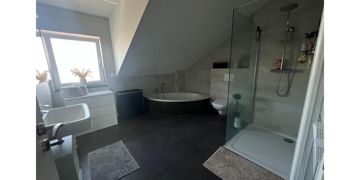 Reihenhaus Burgdorf - 5 Zimmer, 140 m&sup2;, 1.600&euro; | Angebot:26340833