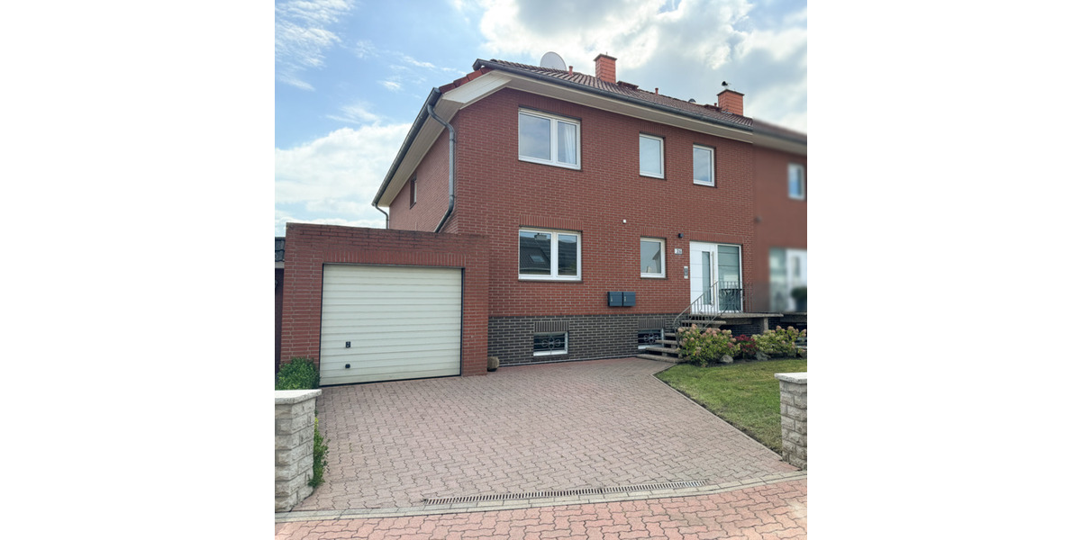 Charmante Mehrfamilien-Doppelhaushälfte mit Keller | Saniert 11 zimmer