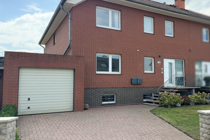 Charmante Mehrfamilien-Doppelhaushälfte mit Keller | Saniert 7 zimmer