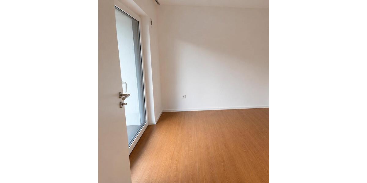 Erdgeschoßwohnung Langenhagen Brink - 3 Zimmer, 104 m&sup2;, 1.900&euro; | Angebot:26580624