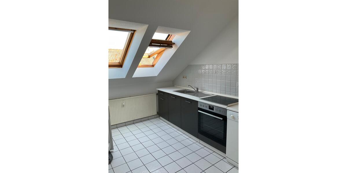 Dachgeschoßwohnung Hildesheim Himmelsthür - 3 Zimmer, 90 m&sup2;, 990&euro; | Angebot:26549359