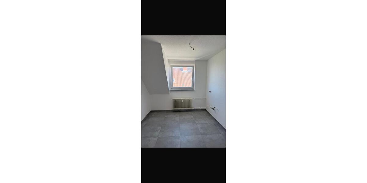 Dachgeschoßwohnung Garbsen Berenbostel - 3 Zimmer, 72 m&sup2;, 720&euro; | Angebot:26300774
