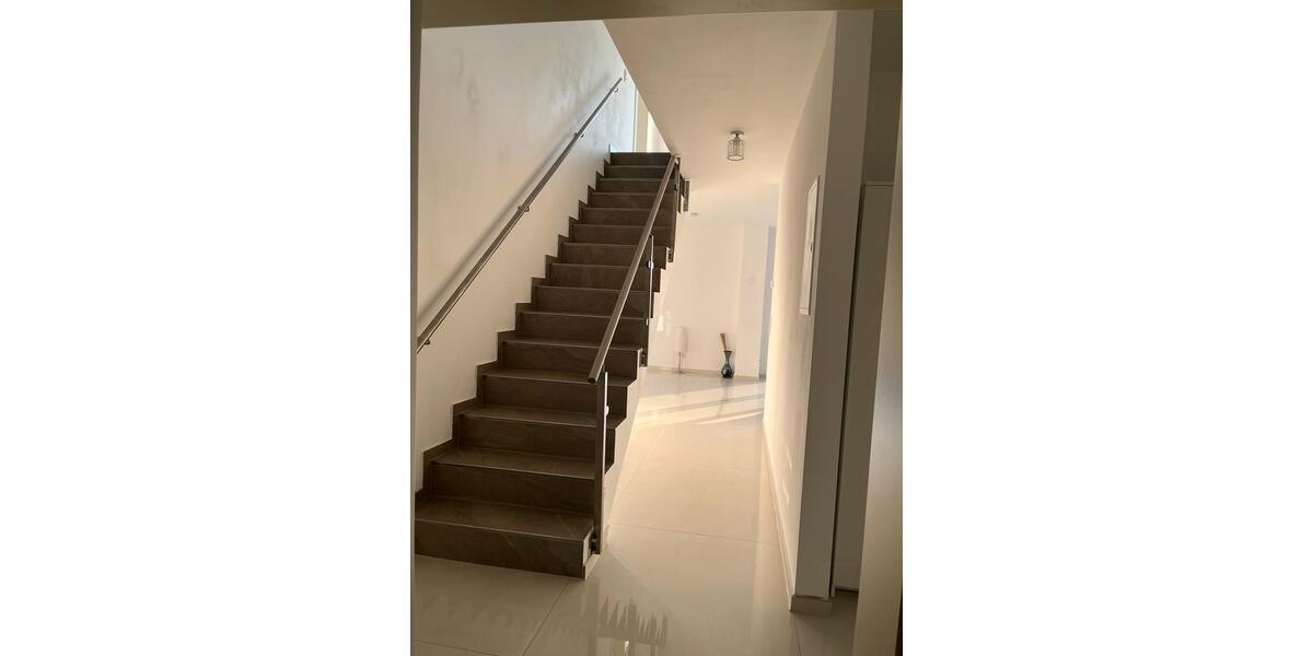 Doppelhaushälfte Langenhagen Engelbostel - 5 Zimmer, 153 m&sup2;, 2.500&euro; | Angebot:26380850