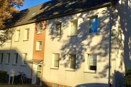 Modernisierte 2,5-Zimmer-Wohnung mit Tageslichtbad zimmer